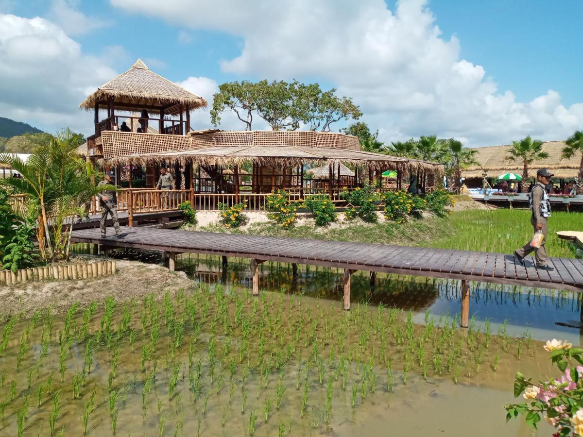 Stella Resort Кханом Екстер'єр фото